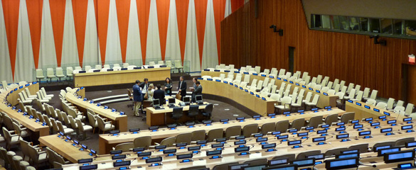 Salle du Conseil économique et social, ONU
 - E. Richard