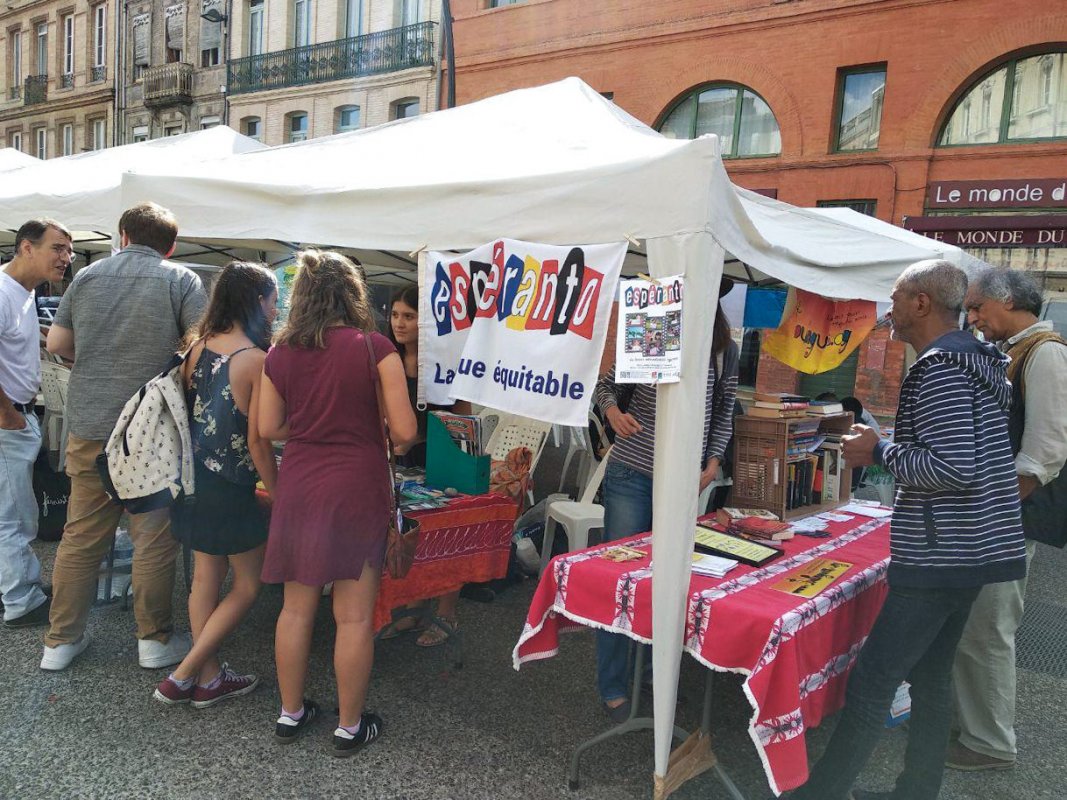 Stand à la Journée Européenne des Langues, à Toulouse