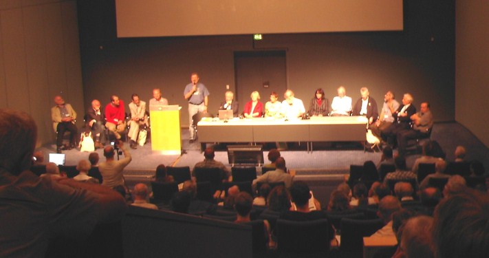 Séance publique des questions à l'Académie, lors du congrès mondial de Copenhague en 2011
 - 